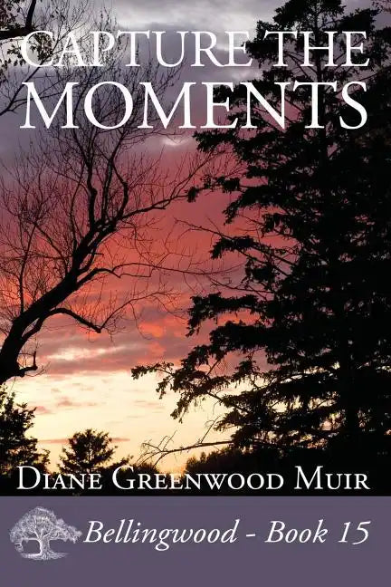 Capture the Moments - Paperback