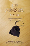 Life Changing Magic - Paperback