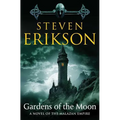 Gardens of the Moon: Book One of the Malazan Book of the Fallen - Paperback