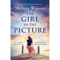 The Girl in the Picture: A totally gripping and emotional page-turner - Paperback