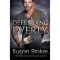 Defending Everly - Paperback