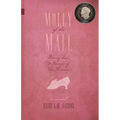 Molly of the Mall: Literary Lass & Purveyor of Fine Footwear - Paperback