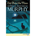 Cat Chase the Moon: A Joe Grey Mystery - Paperback