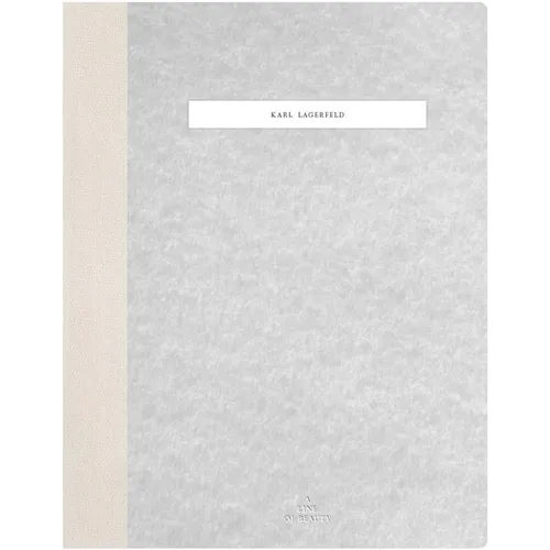 Karl Lagerfeld: A Line of Beauty - Hardcover