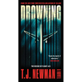 Drowning: The Rescue of Flight 1421 (a Novel) - Mass Market Paperbound