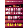 Someone Knows - Paperback
