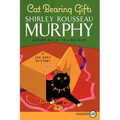 Cat Bearing Gifts: A Joe Grey Mystery - Paperback