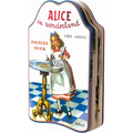 Alice in Wonderland Picture Shape Book - Paperback